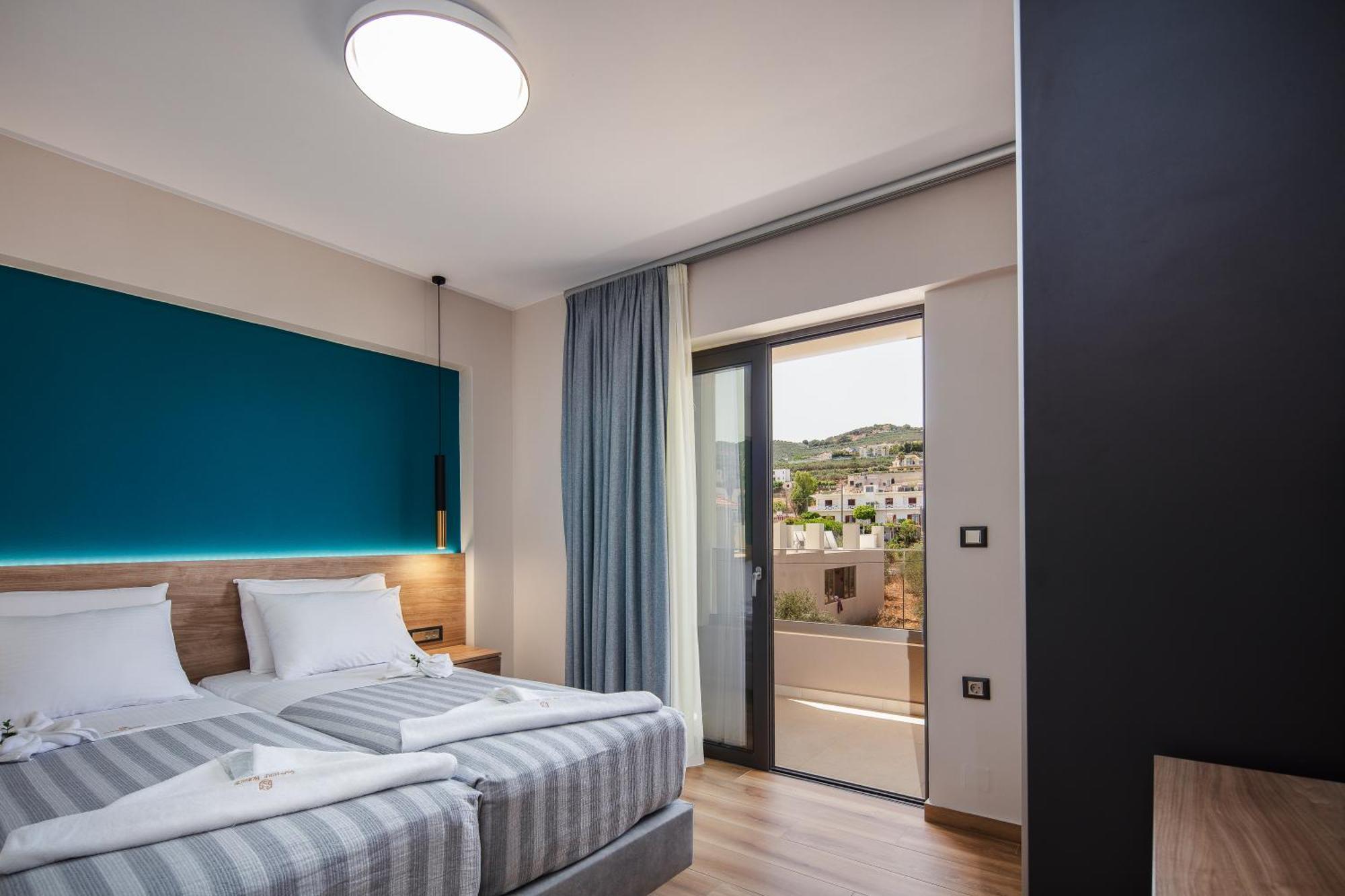 Sapphire Horizon Suites Kíssamos Екстериор снимка