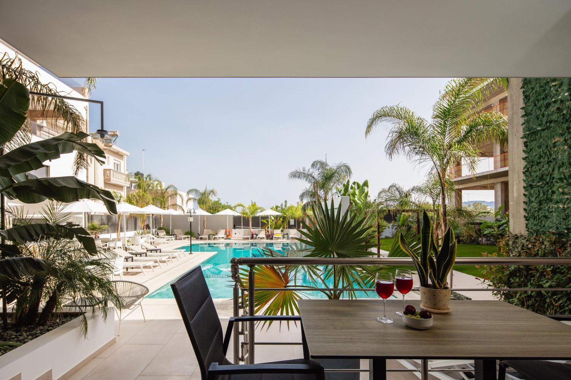 Sapphire Horizon Suites Kíssamos Екстериор снимка