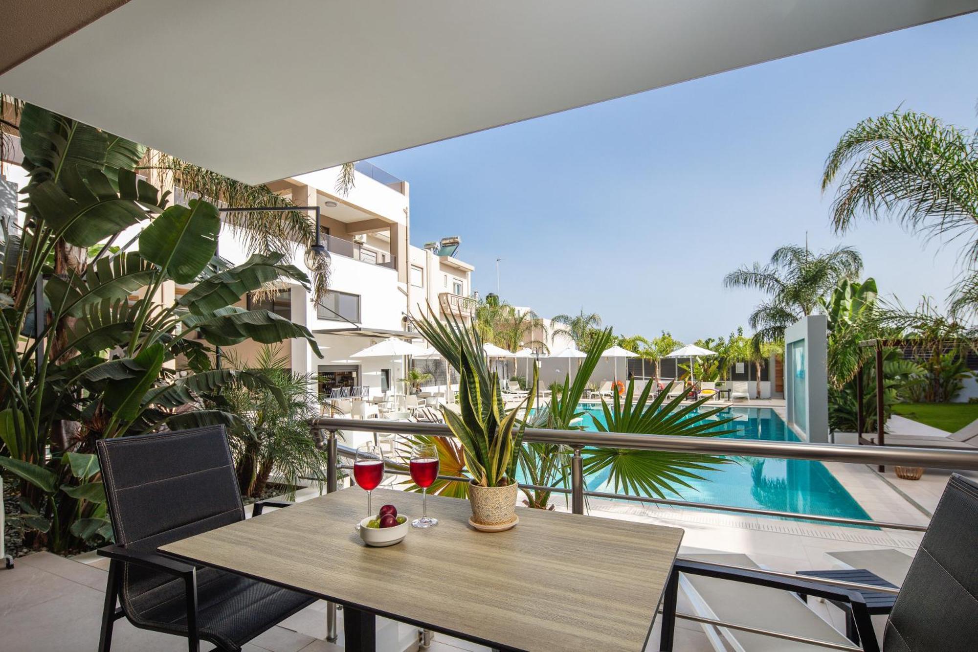 Sapphire Horizon Suites Kíssamos Екстериор снимка