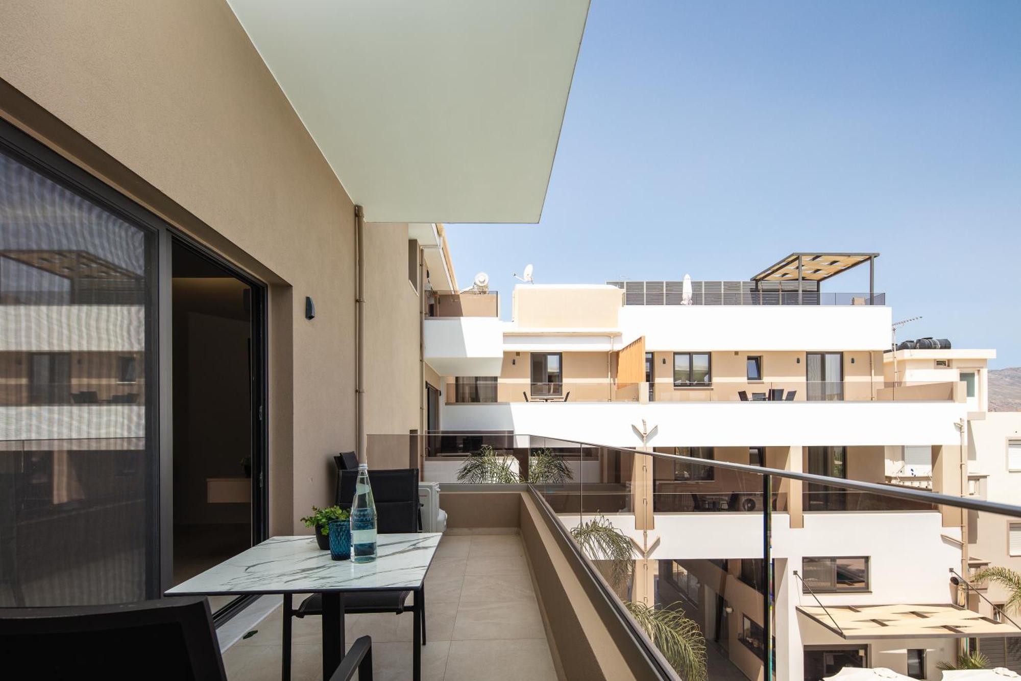 Sapphire Horizon Suites Kíssamos Екстериор снимка